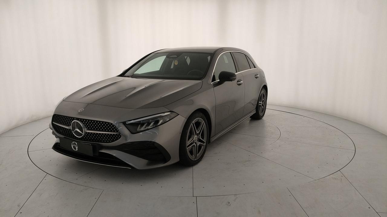 Mercedes-Benz A 200 d Premium auto