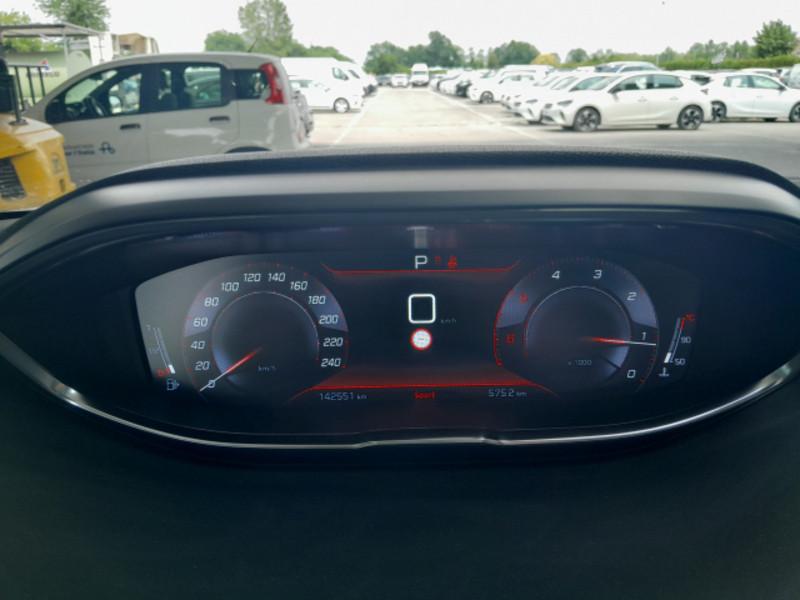 PEUGEOT 3008 BlueHDI 130 EAT8 S/S Business