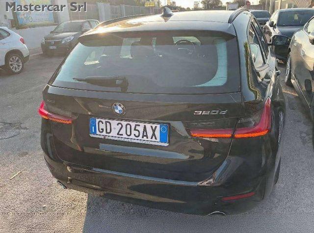 BMW 320 320d Touring mhev 48V xdrive Business Advantage au