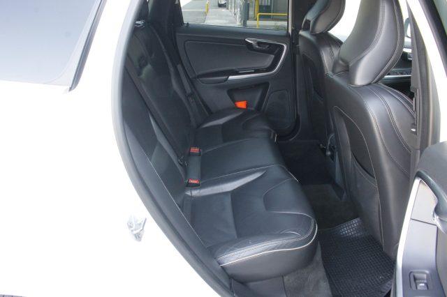 VOLVO XC60 D4 Awd Geartronic R-design Unicoprop. Pelle