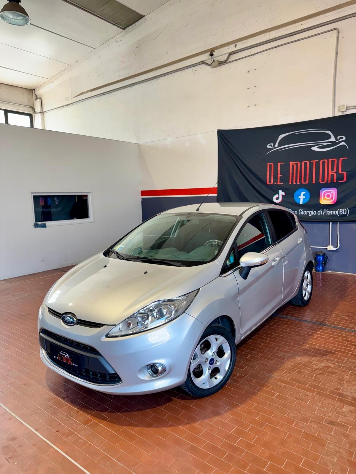 Ford Fiesta 1.4 TDCi 68CV 5 porte Titanium