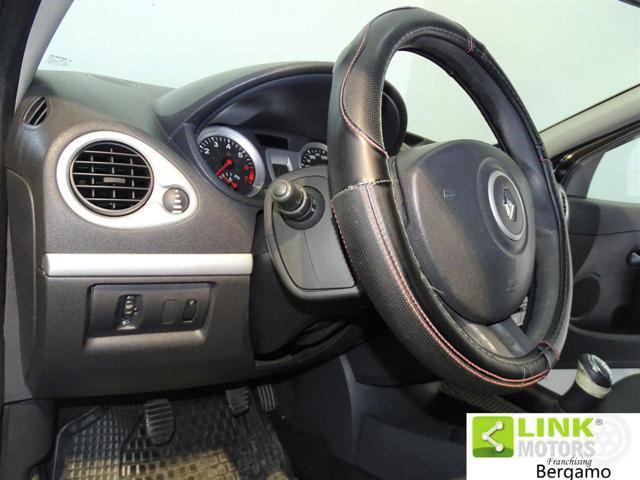 RENAULT Clio 1.2 16V 5 porte Confort -NEOPATENTATI