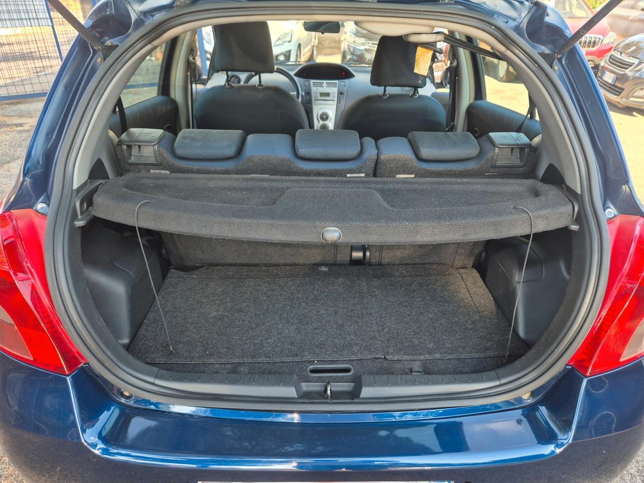 Toyota Yaris 1.0 5 porte Sol