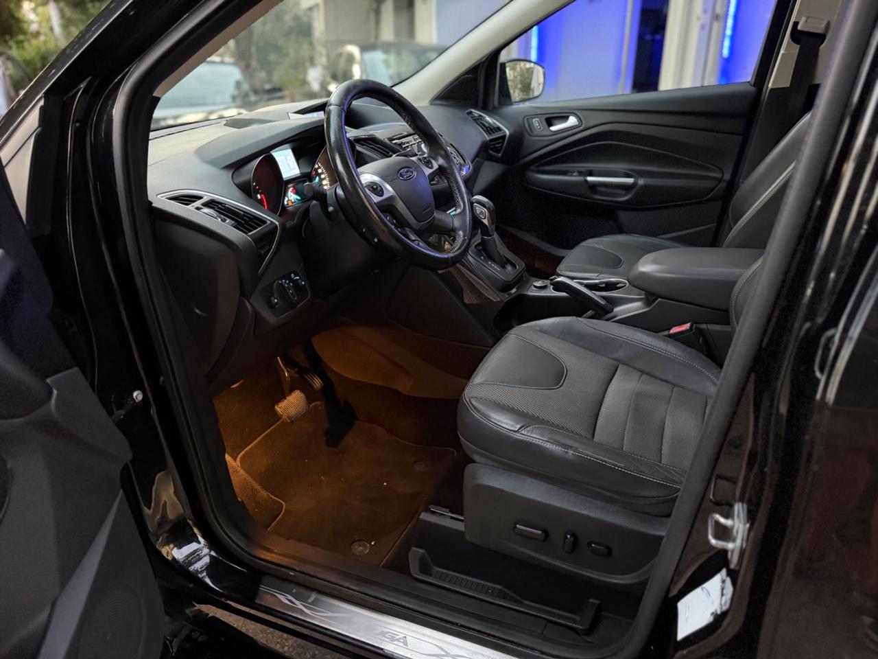 Ford Kuga 2.0 TDCI 180 CV S&S 4WD Powershift Titanium X
