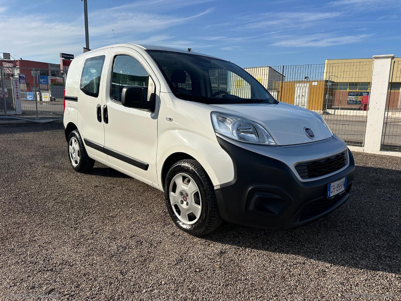 Fiorino 1.3 MJT 95CV Cargo SEMIVETRATO