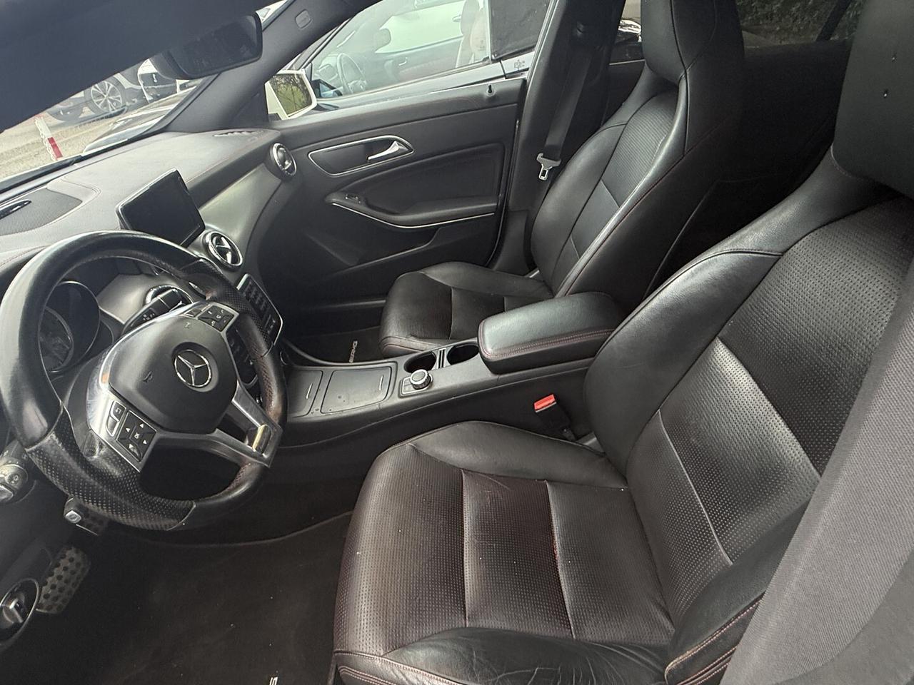 MERCEDES BENZ CLA 220 CDI AUTOMATIC PREMIU