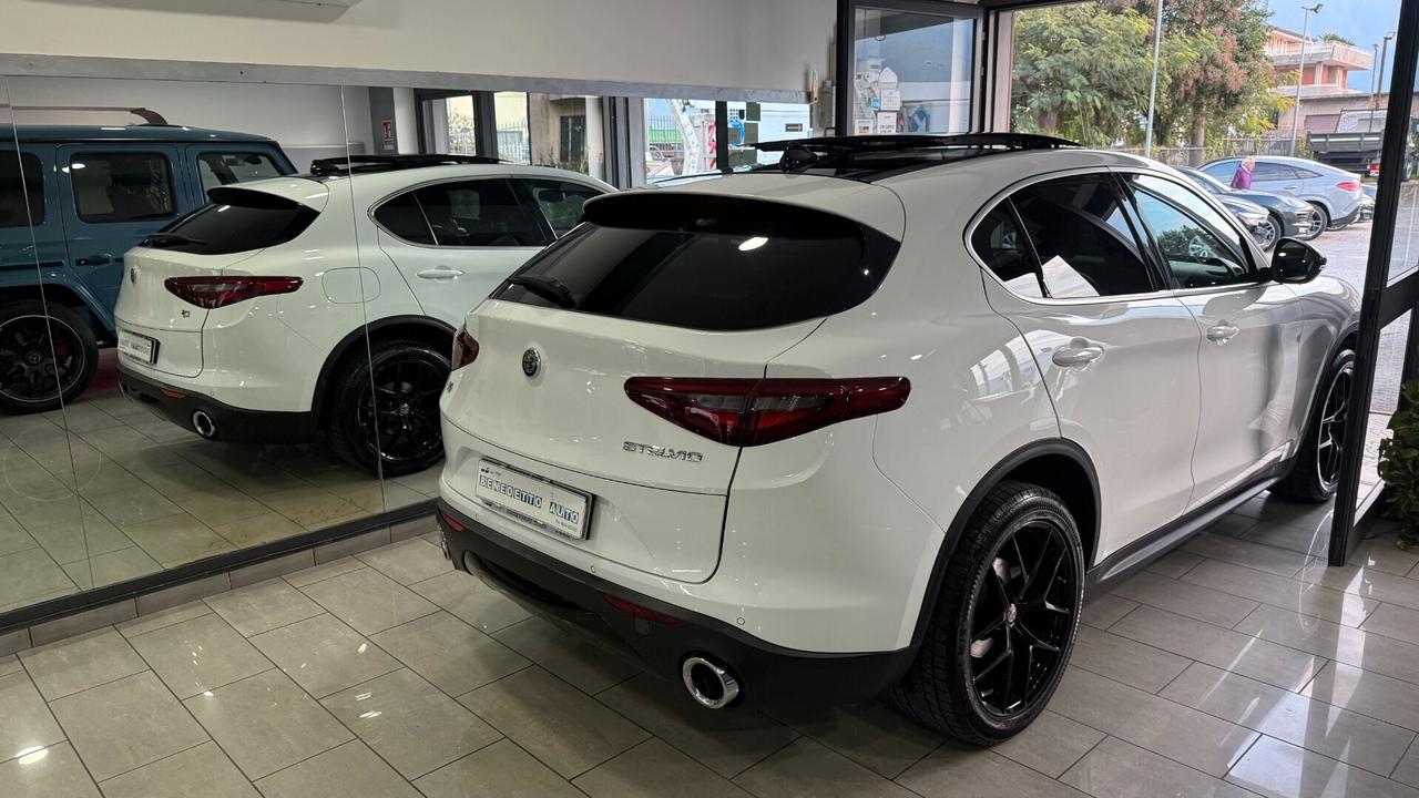 ALFA ROMEO STELVIO TETTO APRIBILE