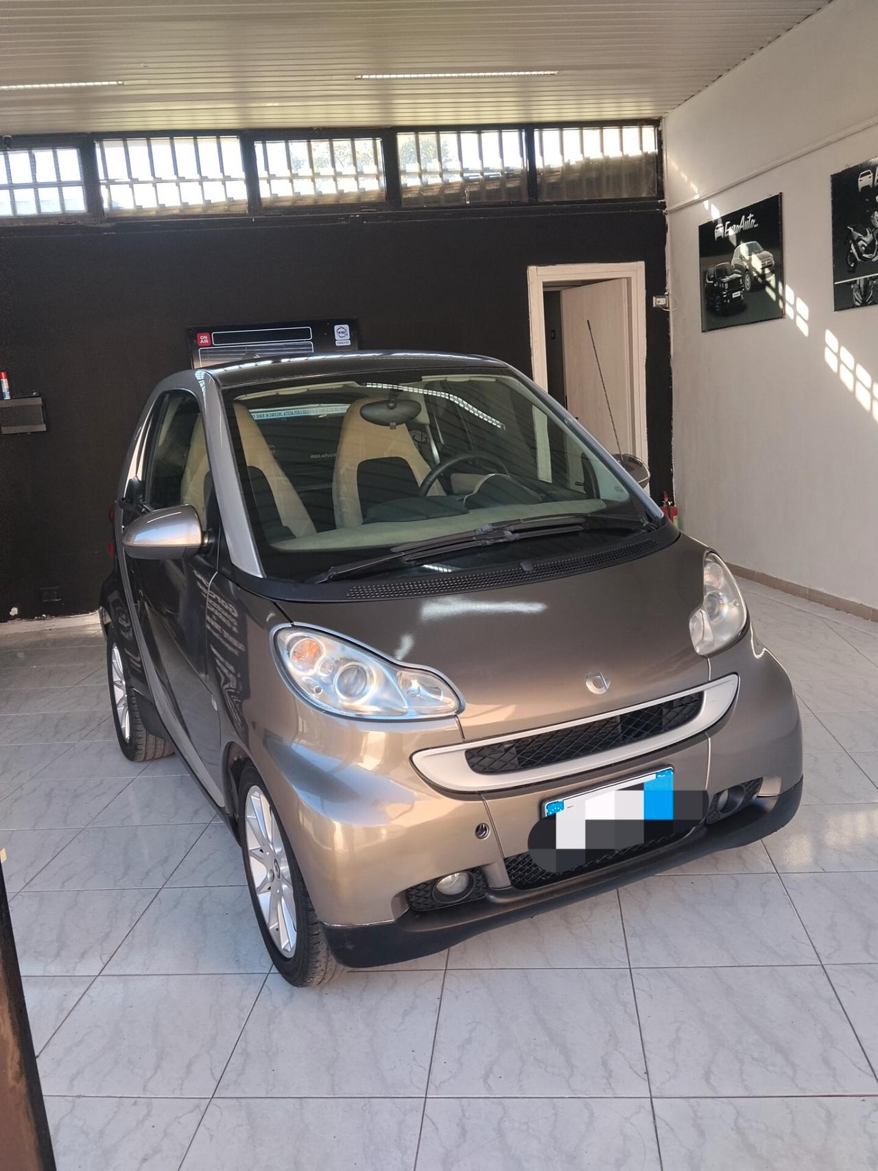 Smart Fortwo 1.0 benzina 2010 AUTOMATICA CON GARANZIA