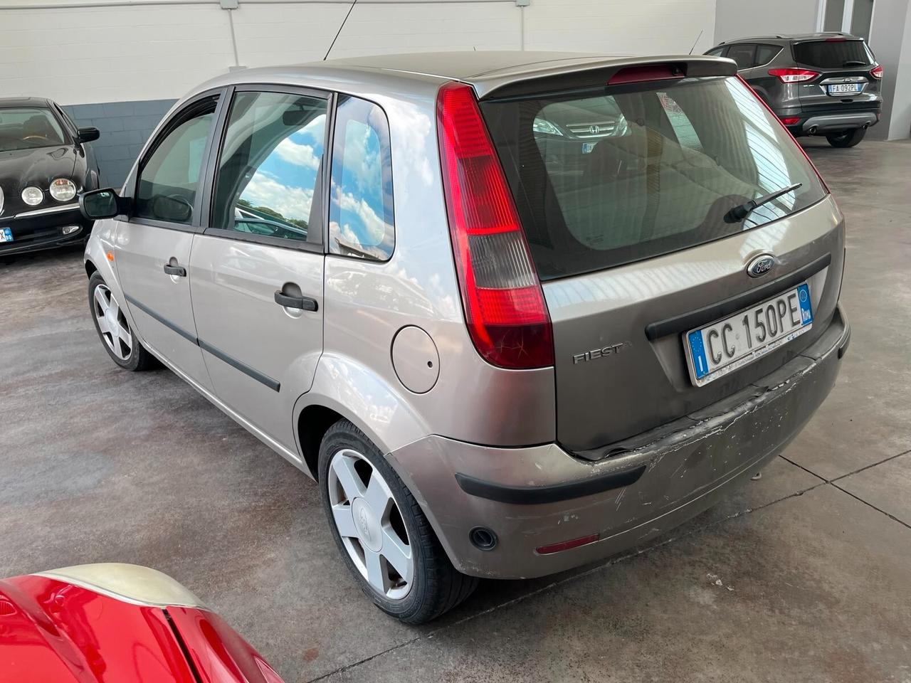 Ford Fiesta 1.4 16V 5p. Zetec