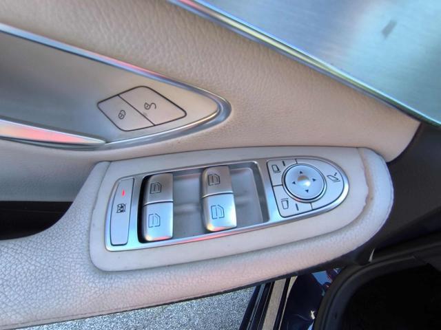 MERCEDES-BENZ C 220 d Auto Premium