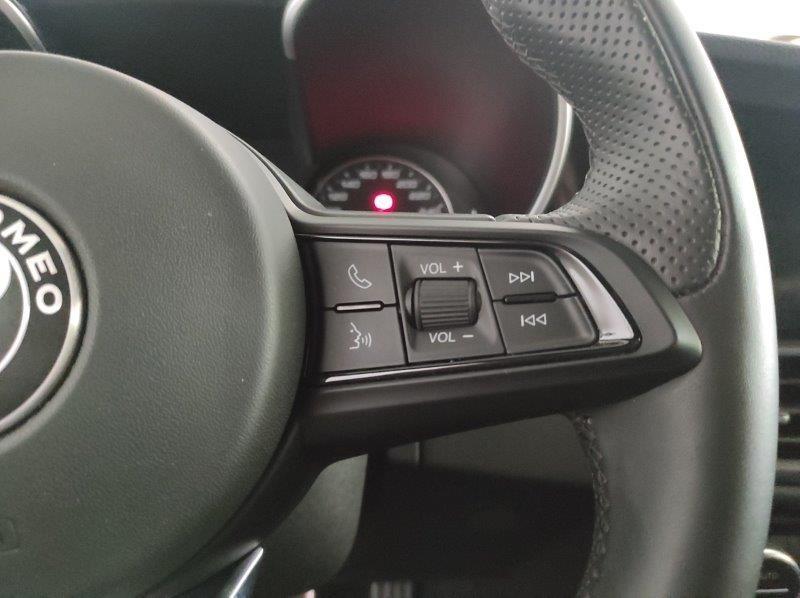 ALFA ROMEO Giulia (2016) - Giulia 2.0 Turbo 280 CV AT8 AWD Q4 Ti