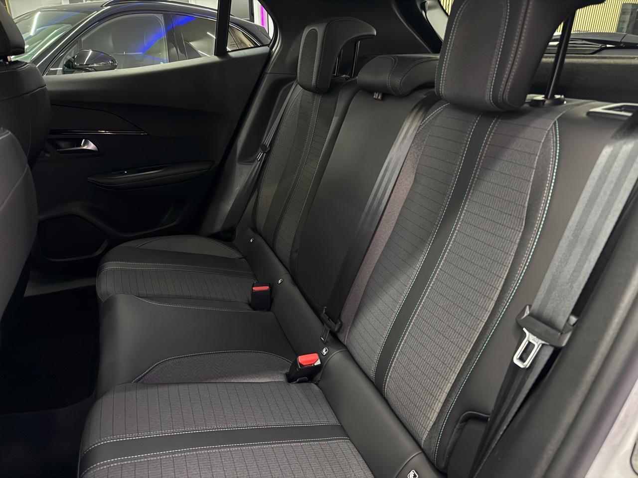 Peugeot 2008 BlueHDi 130CvEAT8 Allure Pack