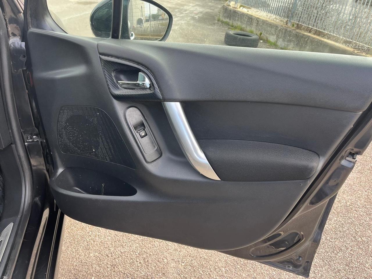 Citroen C3 1.4 Exclusive Style GPL 117000 km