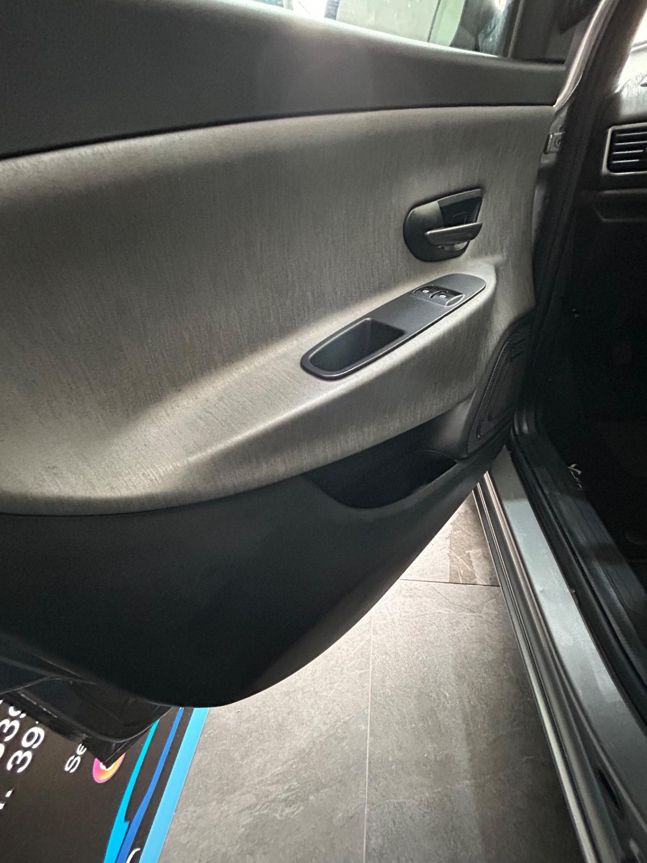 Lancia Ypsilon 1.2 69 CV 5 porte GPL Ecochic Gold