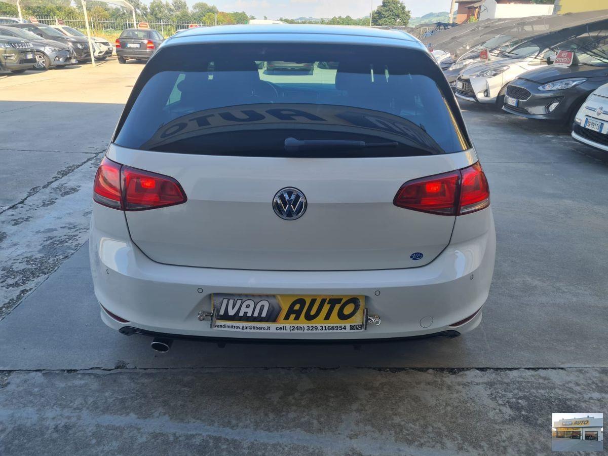VOLKSWAGEN Golf R-Line-Euro 6B-Neopatentati