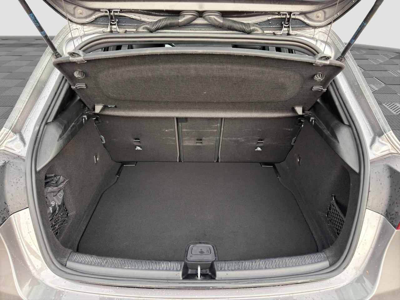 MERCEDES Classe A (W177) A 180 d Automatic Business Extra