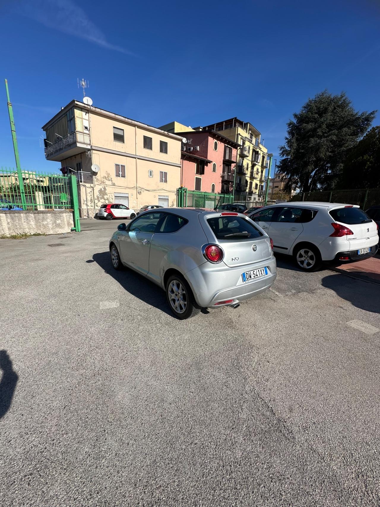 Alfa Romeo MiTo 1.6 JTDm 16V Distinctive Sport Pack