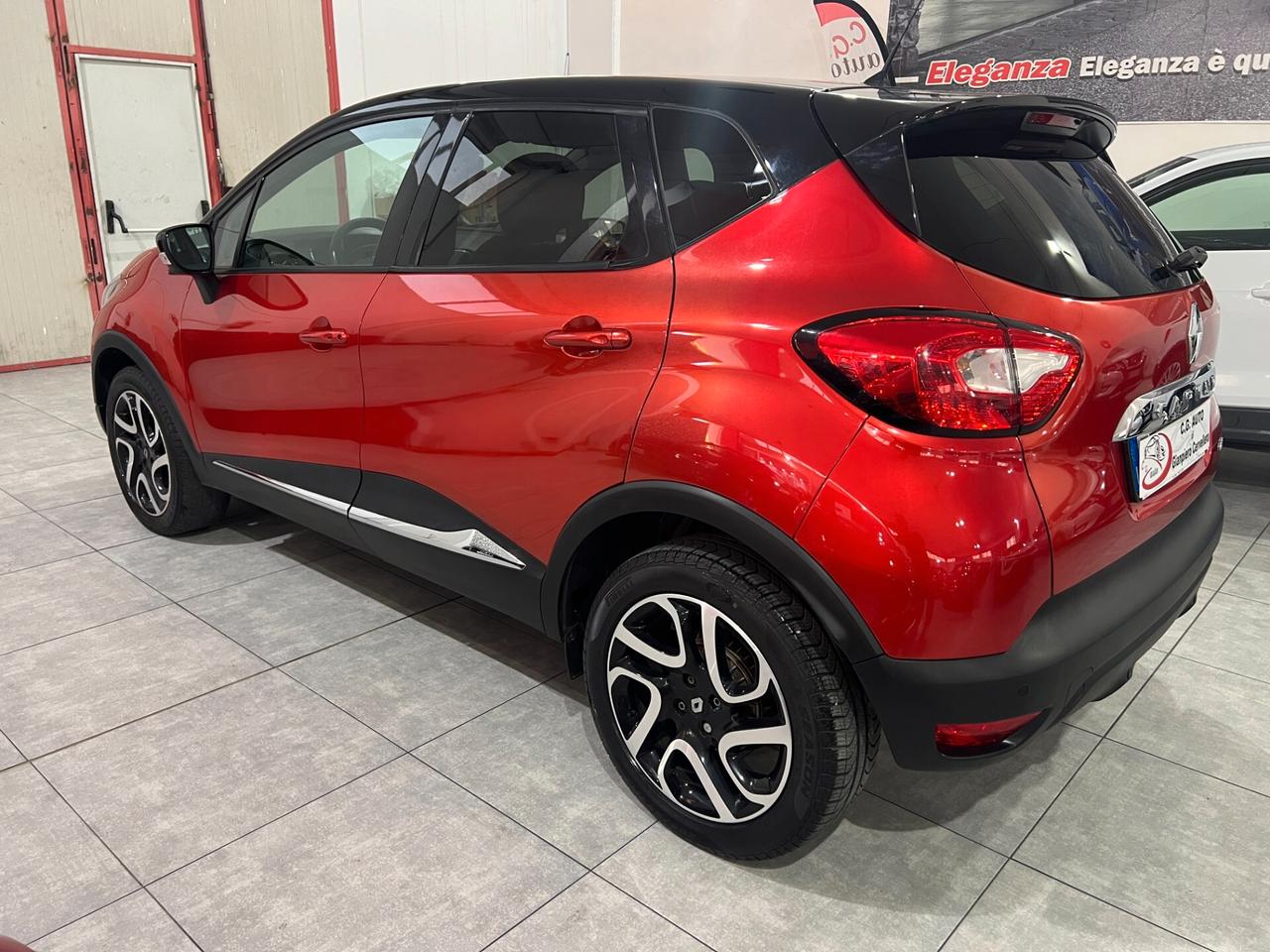 Renault Captur 1.5 90 CV - Energy Iconic - 2016