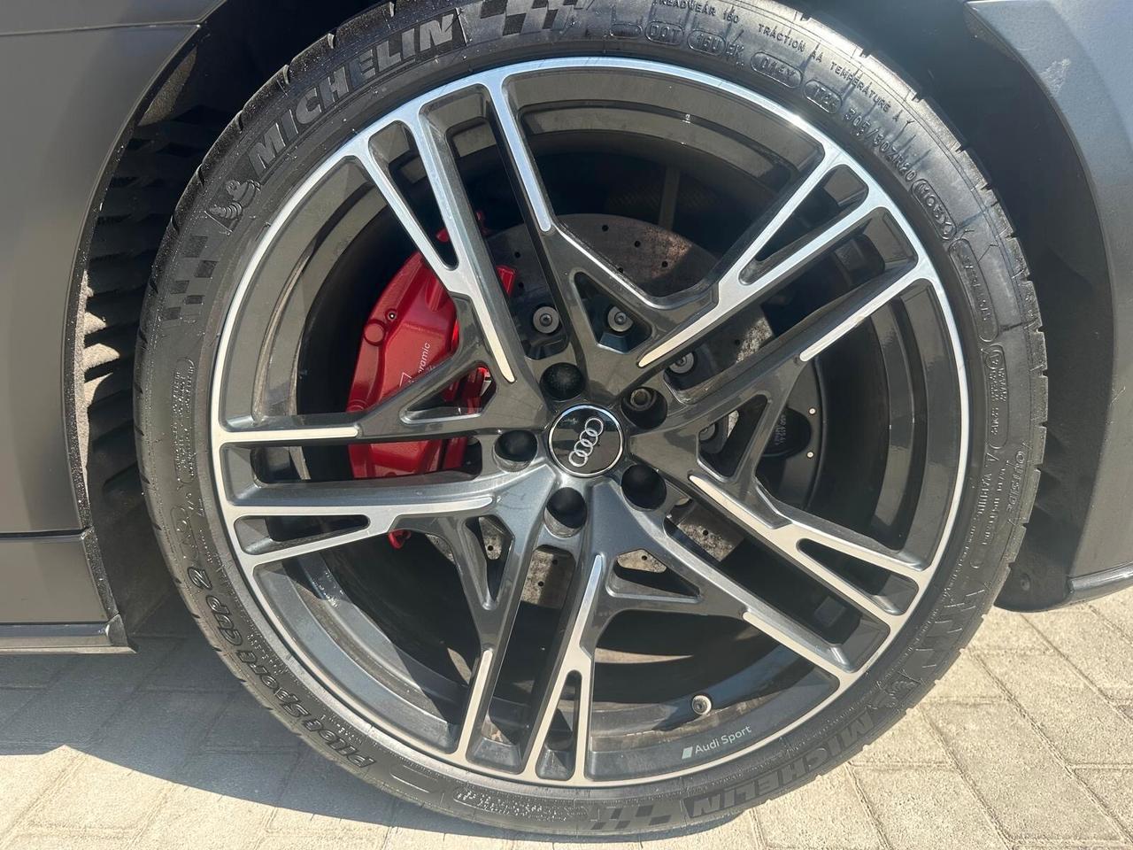 Audi R8 Coupé 5.2 FSI quattro S tronic plus PERFORMANCE - PRONTA CONSEGNA - TAGLIANDI CERTIFICATI - CARBONIO