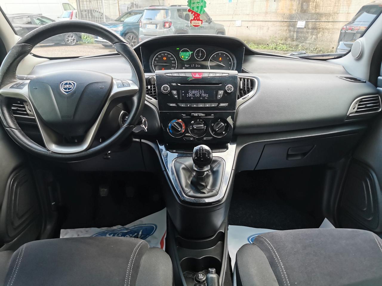 Lancia Ypsilon 0.9 TwinAir 85 CV 5 porte Metano Ecochic 30th Ann.