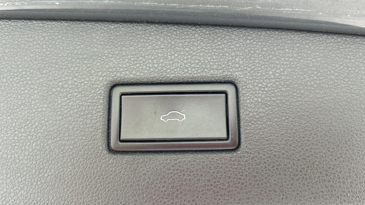 Volkswagen Tiguan 2.0 TDI 150 cv DSG Elegance 2021 3 ANNI