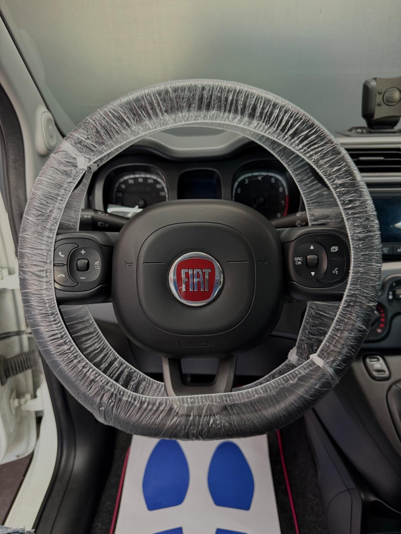 Fiat Panda 1.0 Hybrid 69 CV City Cross 2022