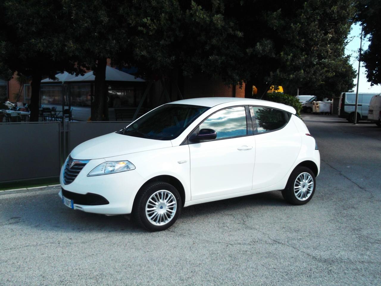 Lancia Ypsilon 1.0 Turbo Metano 2013 Neopat