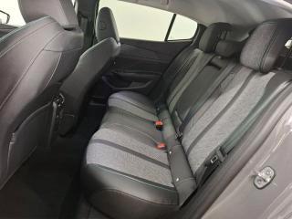 Peugeot 408 1.2 hybrid Allure 136cv e-dsc6