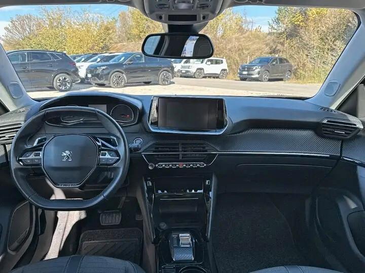 Peugeot 2008 BlueHDi 130 S&S EAT8 Allure