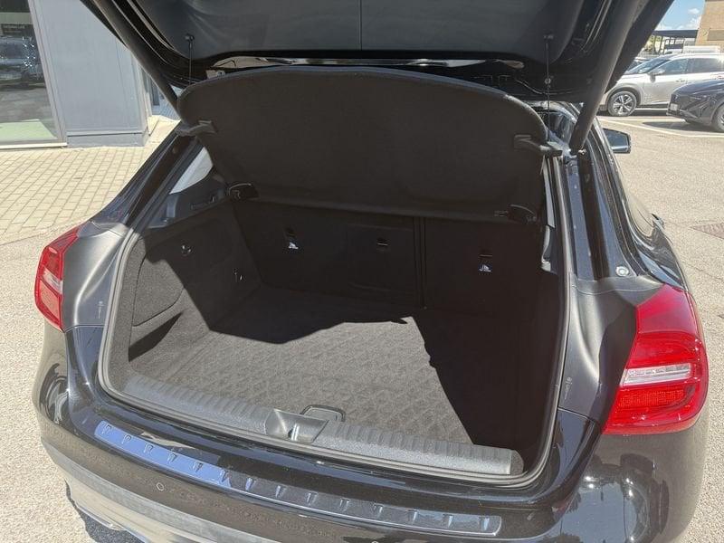 Mercedes-Benz GLA 200 d Automatic 4MATIC Sport