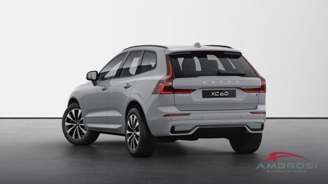 VOLVO XC60 B5 AWD Mild hybrid Benzina Plus Dark - AUTOCARRO