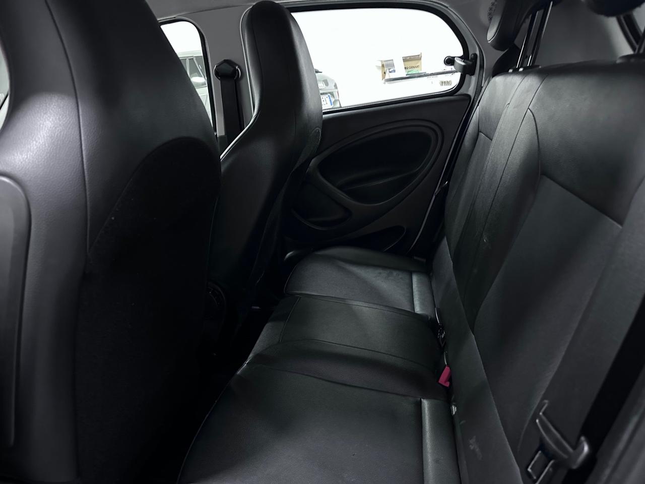 Smart ForFour 70 1.0 twinamic Youngster