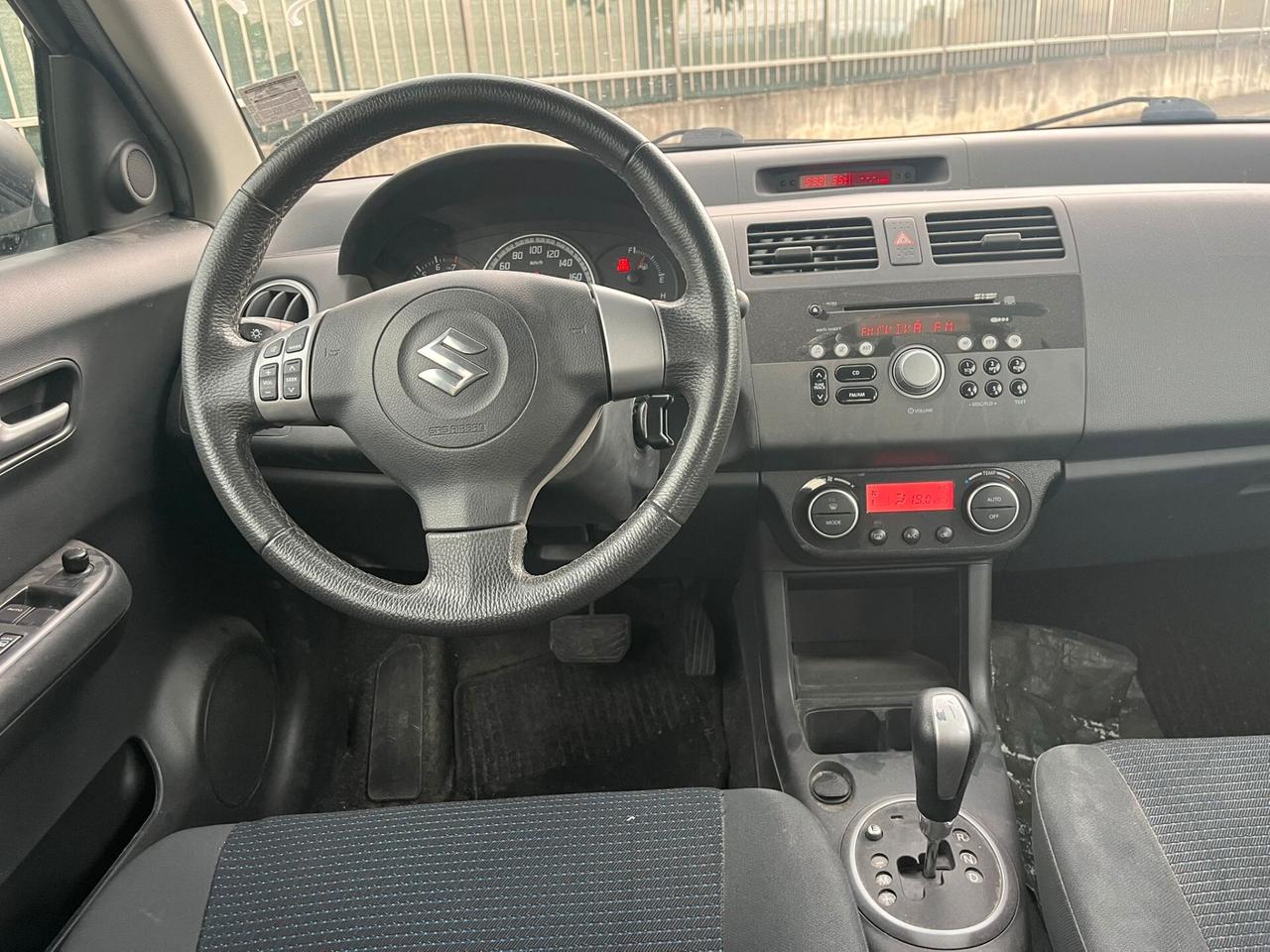 Suzuki Swift 1.3 5p. CAMBIO AUTOMATICO