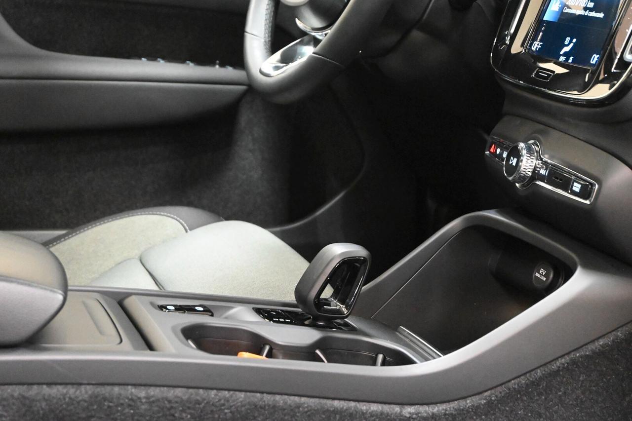 VOLVO XC40 (2017-->) XC40 T2 automatico Core