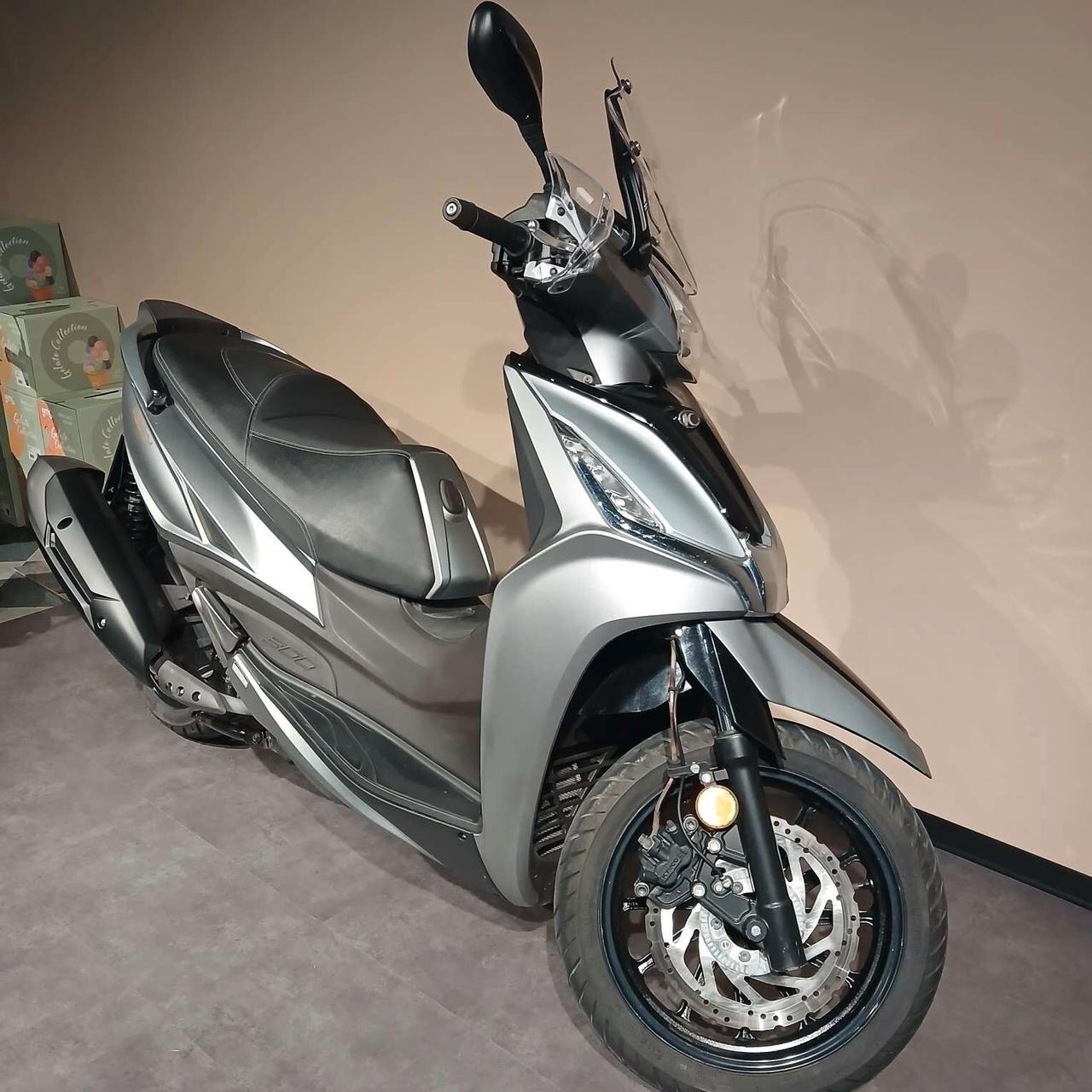 Kymco Agility 300i