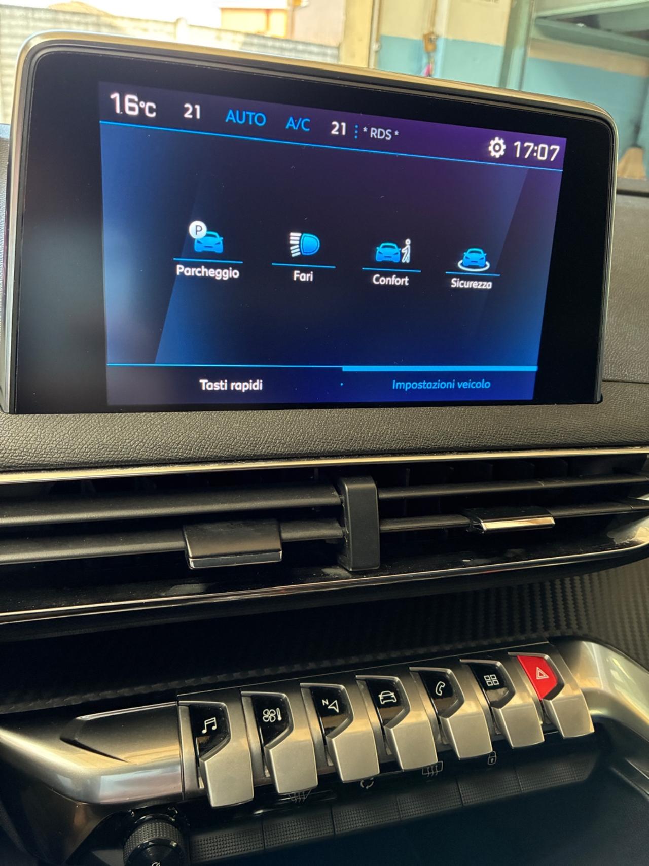 Peugeot 3008 PureTech Turbo 130 S&S EAT8 Active Pack