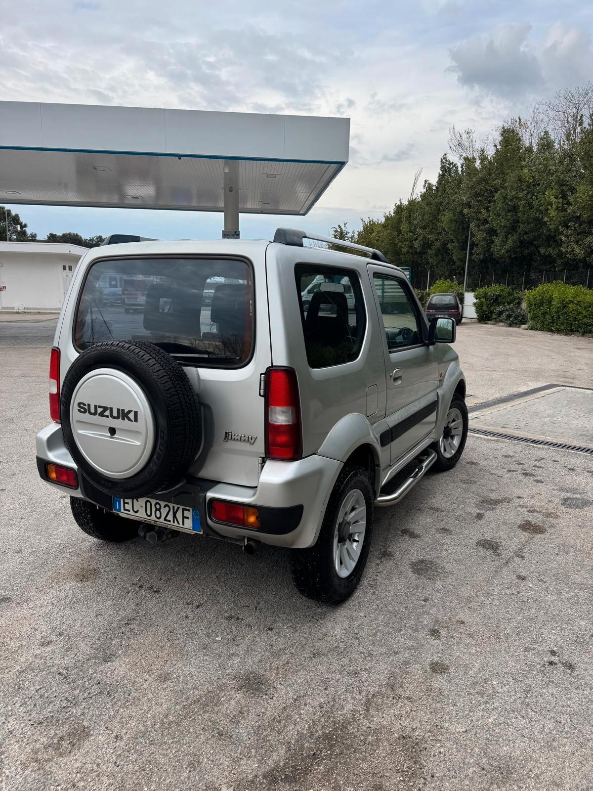 Suzuki Jimny 1.5 DDiS cat 4WD JLX