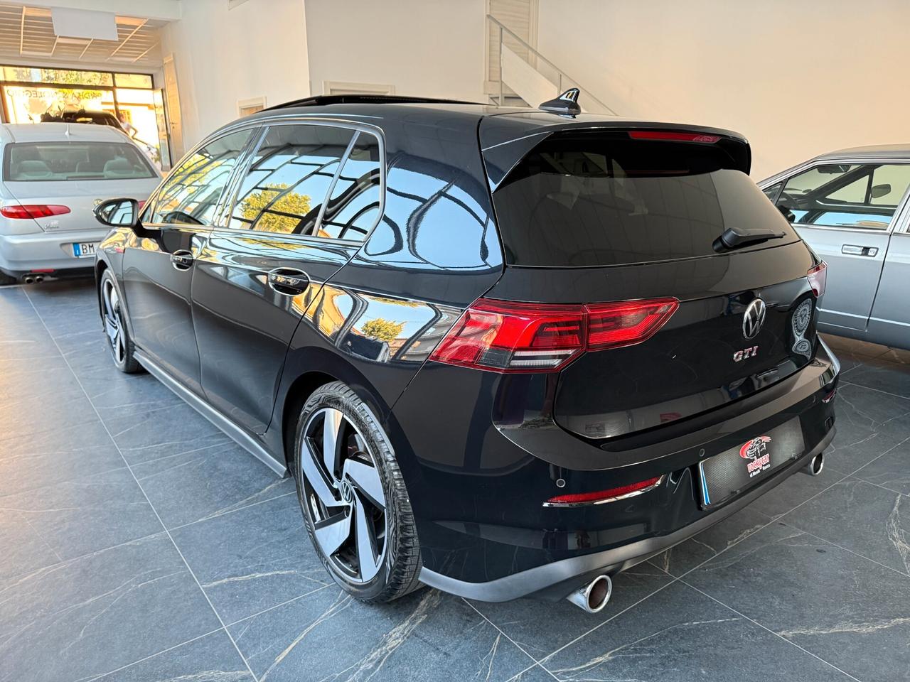 Volkswagen Golf GTI Golf 2.0 TSI GTI