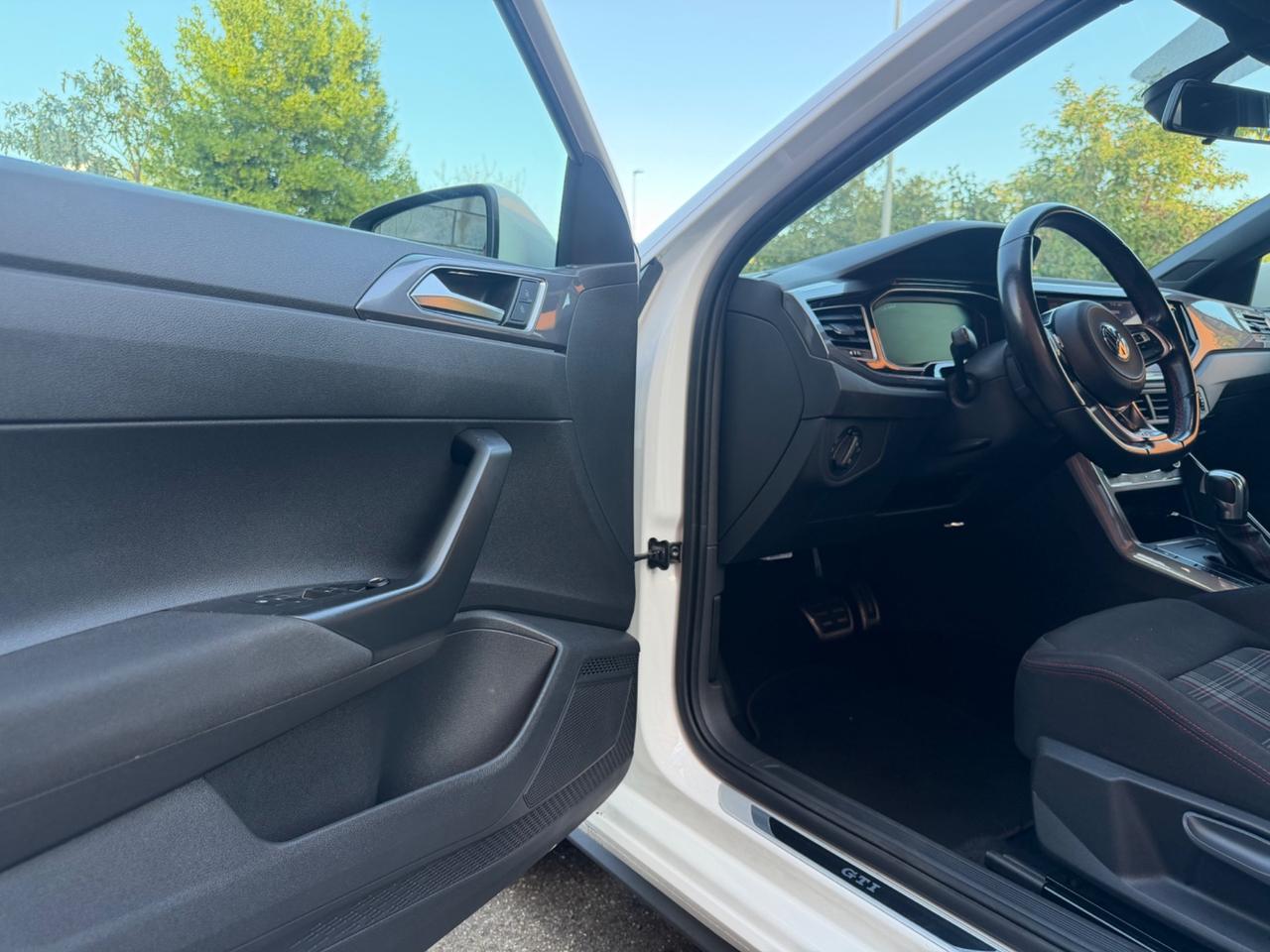 Volkswagen Polo GTI 2.0 200cv DSG