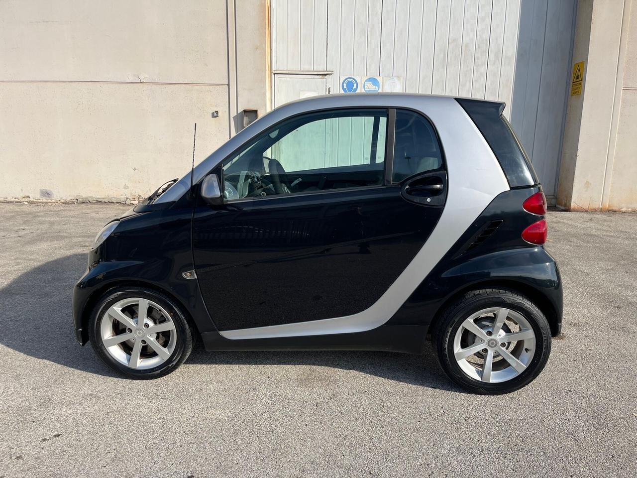 Smart ForTwo 1000 52 kW coupé Limited edition