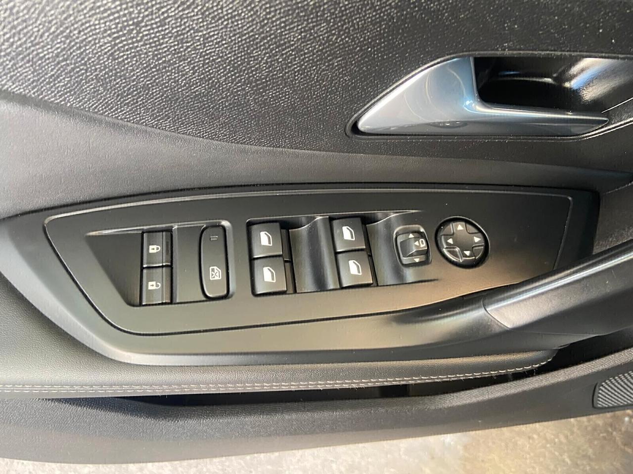 Peugeot 308 BlueHDi 130 S&S EAT8 SW Allure