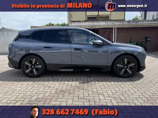 BMW iX xDrive50 Pacchetto Sportivo