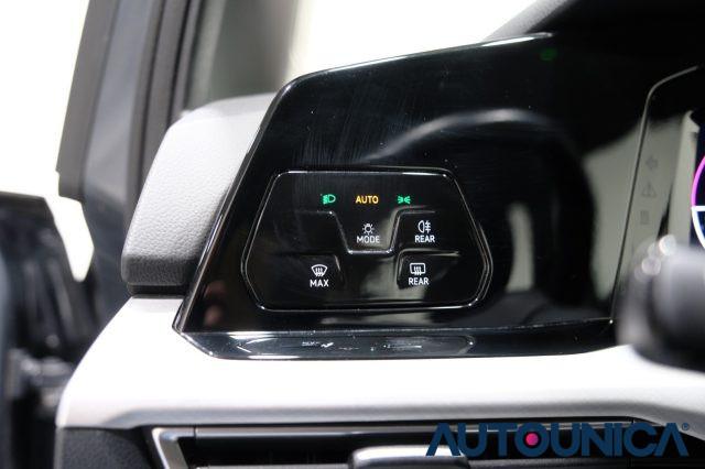 VOLKSWAGEN Golf Variant 1.0 ETSI EVO DSG LIFE FULL LED