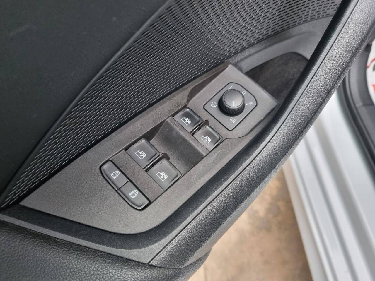 Skoda Octavia 2.0 TDI EVO SCR DSG Wagon Ambition