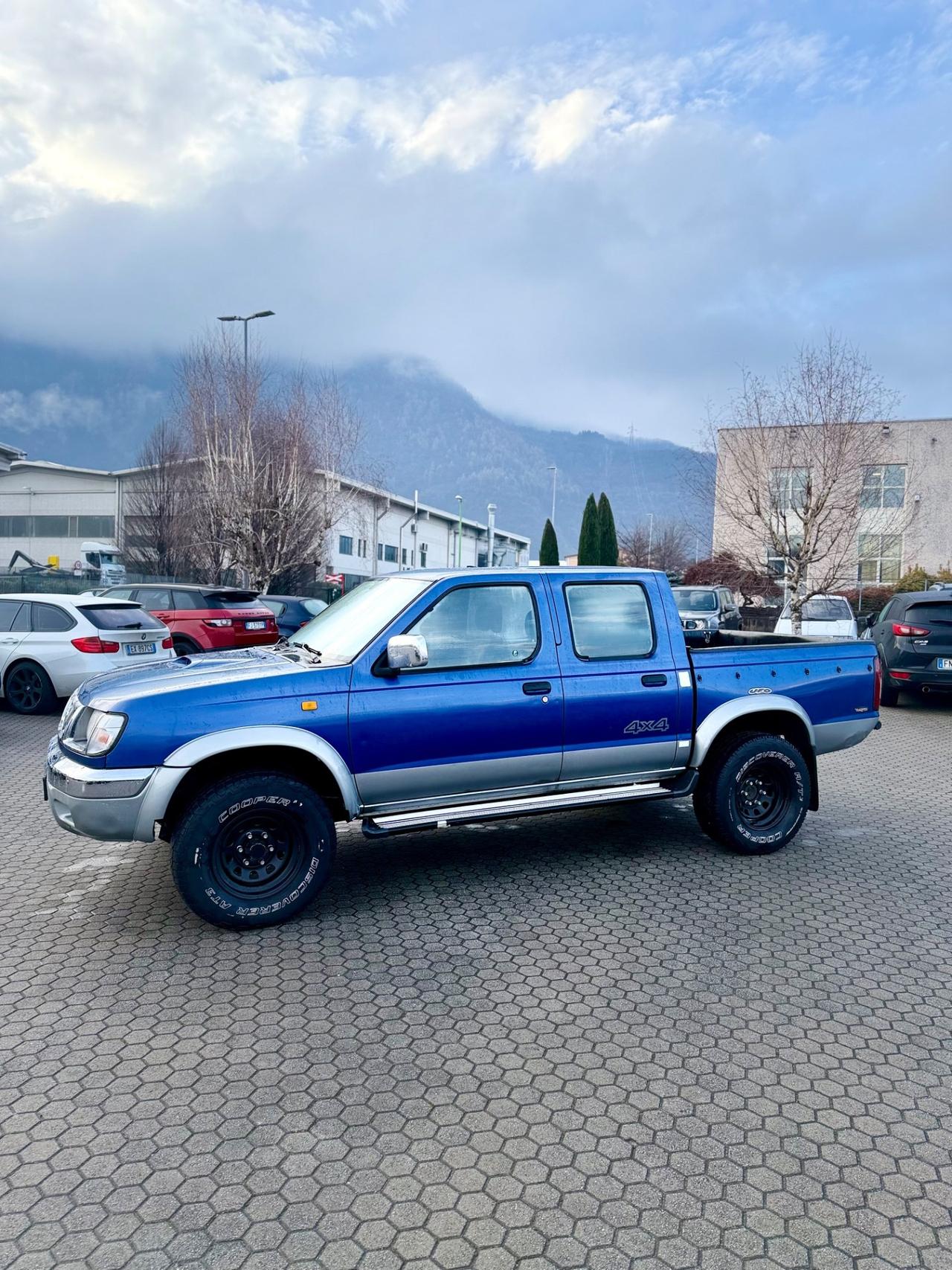 Nissan Pick Up Pick-up 2.5 TD 4 porte Double Cab Navara