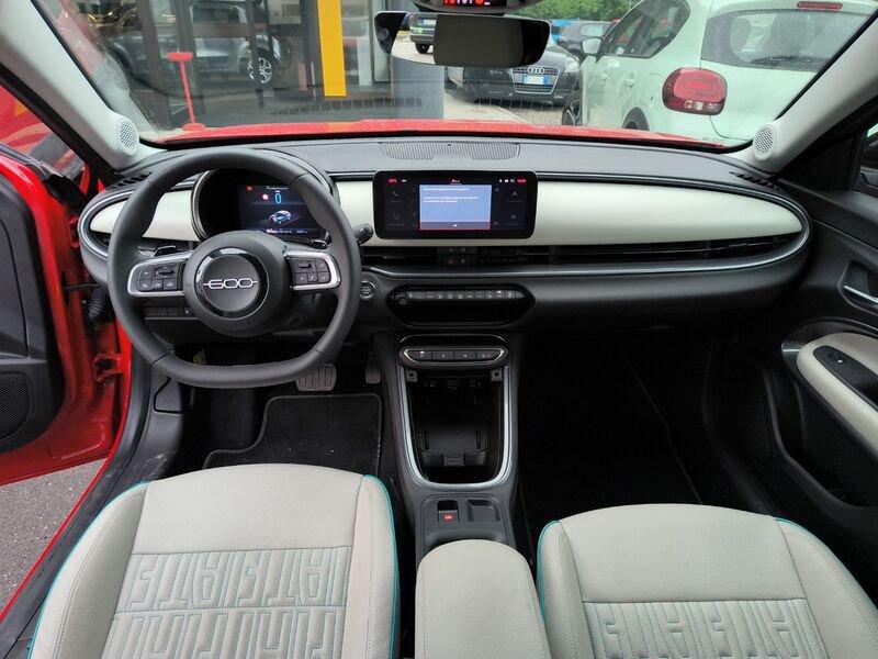 FIAT 600 1.2 Hybrid 100cv La Prima