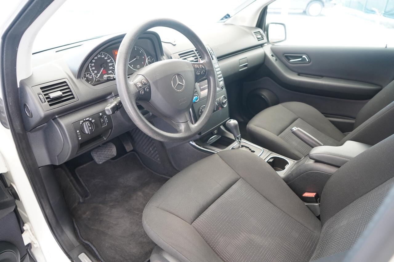 Mercedes-benz A 180 AUTOMATIC Executive