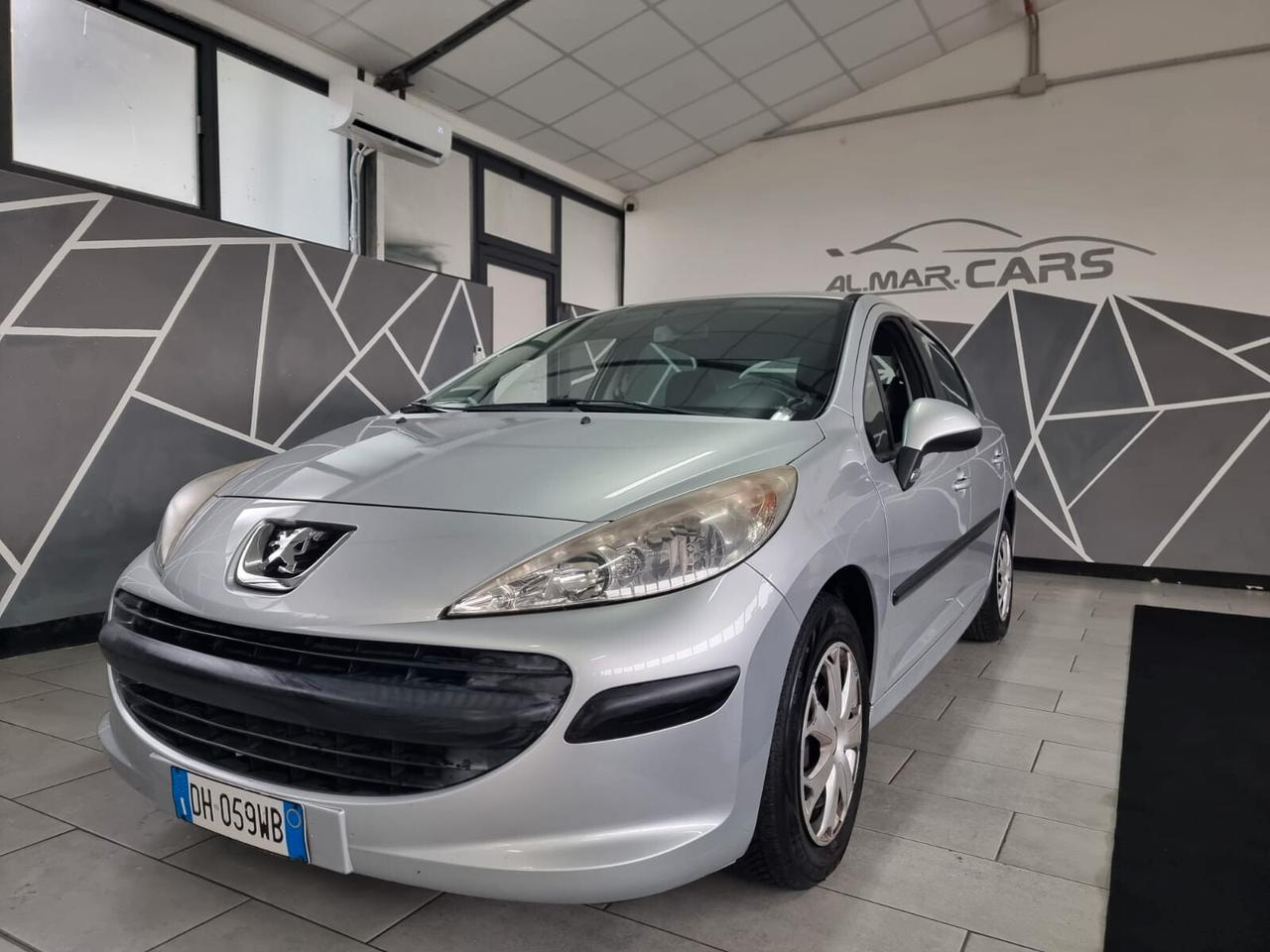 Peugeot 207 1.4 8V 75CV 5p. ONE Line NEOPATENTATI