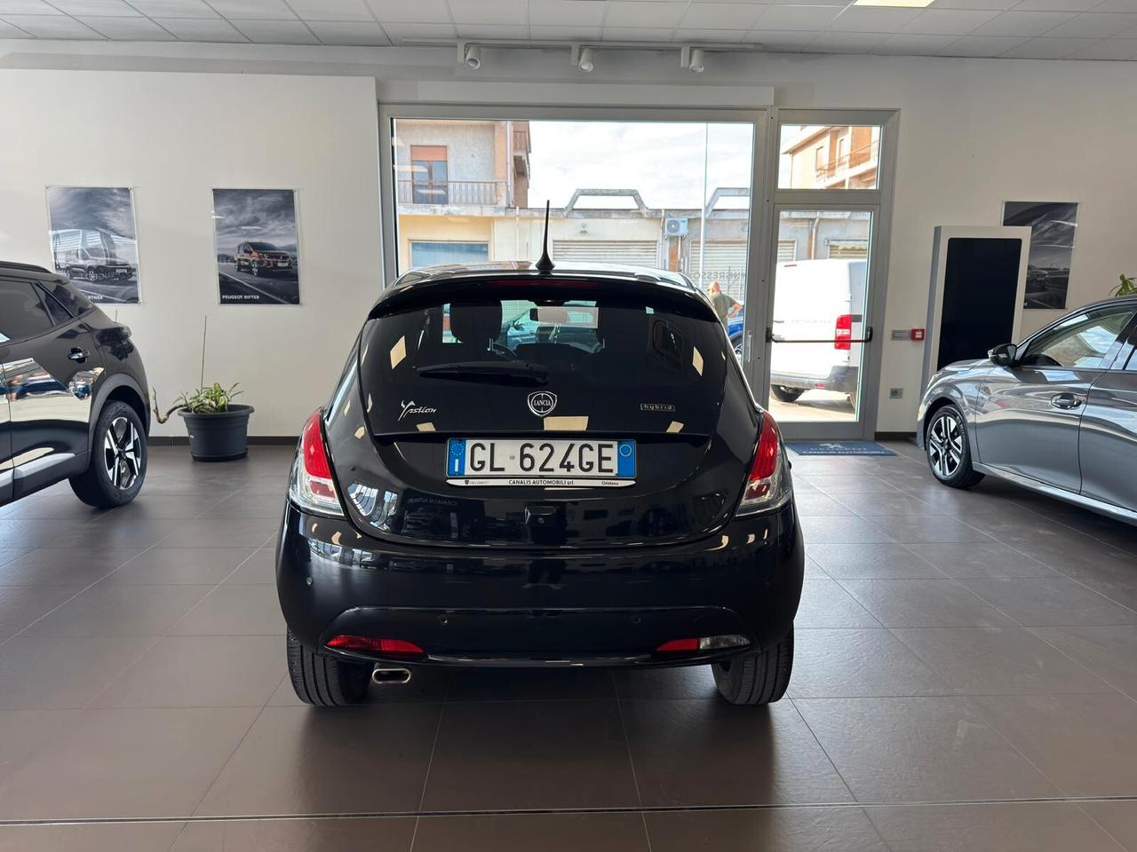 Lancia Ypsilon 1.0 69CV Hybrid Gold Plus 2023