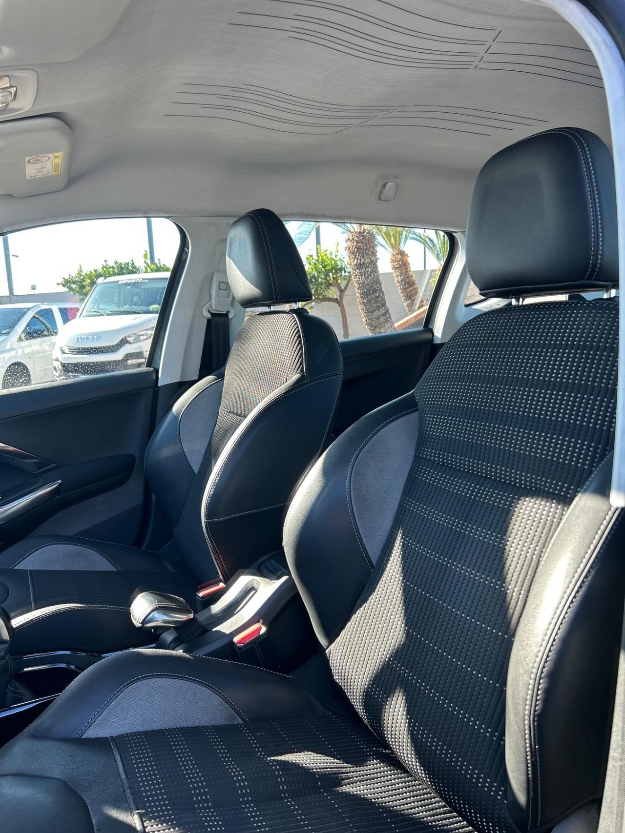 Peugeot 2008 PureTech Turbo 110 Allure